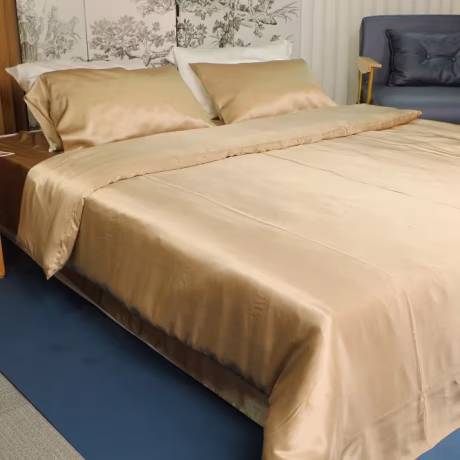 2023 Factory 22 Momme 100% pure mulberry silk bedding set 4 piece comforter sets bedding luxury bedding set