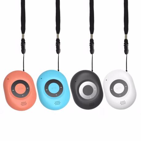 Portable Mini Hand-held keychain GPS Locator mini GPS tracker without sim card Location finder keychain for Outdoor Sport/Travel