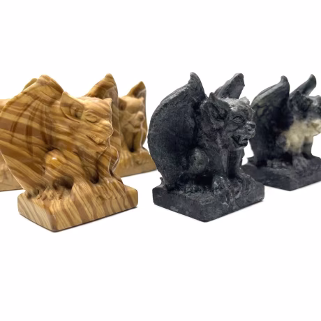 Wholesale natural hand carved art sculpture garden statue gargoyle crystal crafts for meditation decor