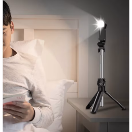Wholesale XT13S Portable Bt Self Timer Extendable Selfie Stick Tripod with Adjustable Fill Light for Universal Phone