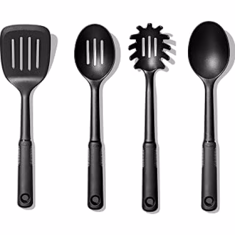 OXO Good Grips, cuatro utensilios de cocina de nailon negros